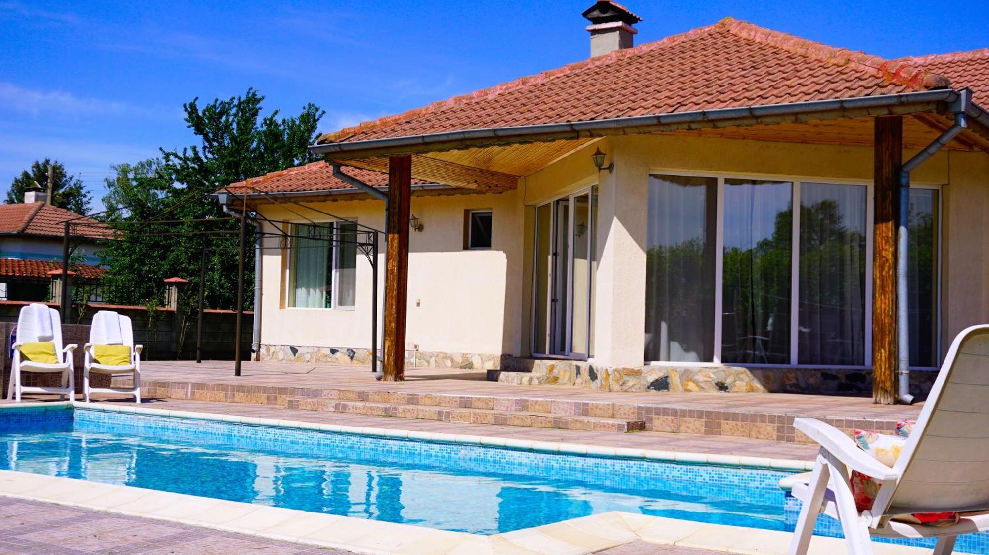 Вила Релакс - Villa Relax Sokolovo ภายนอก รูปภาพ