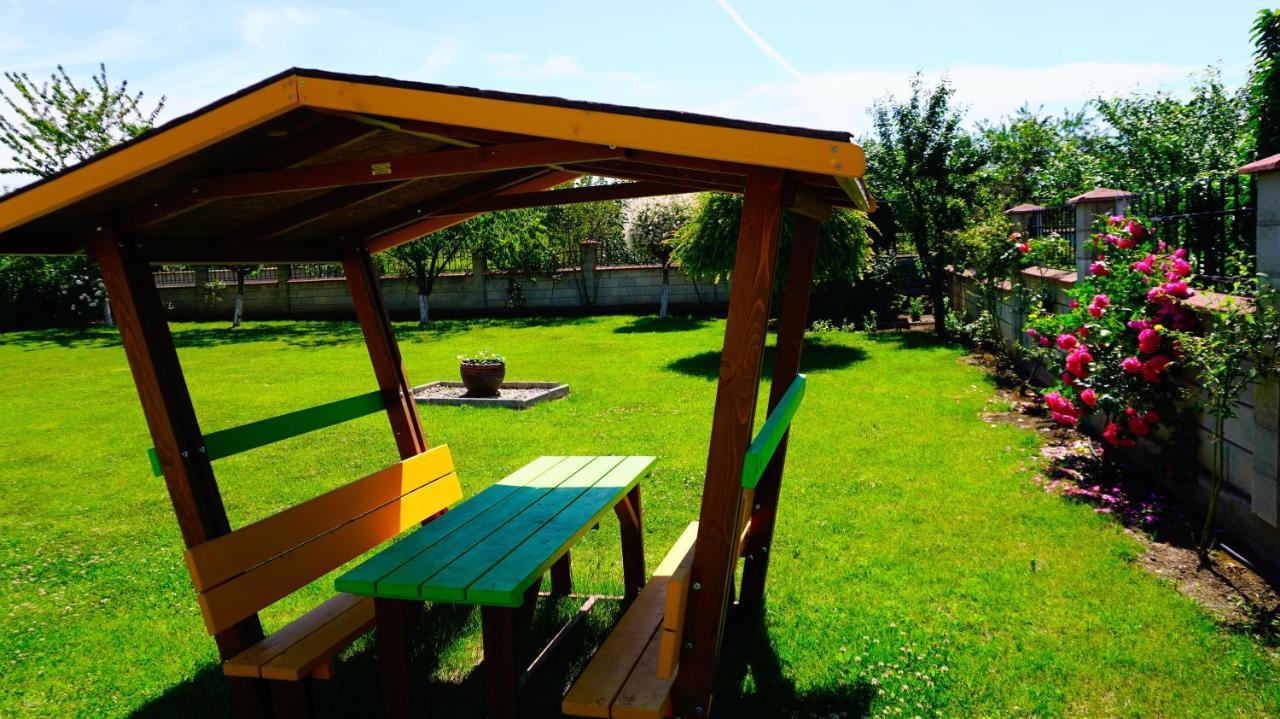 Вила Релакс - Villa Relax Sokolovo ภายนอก รูปภาพ