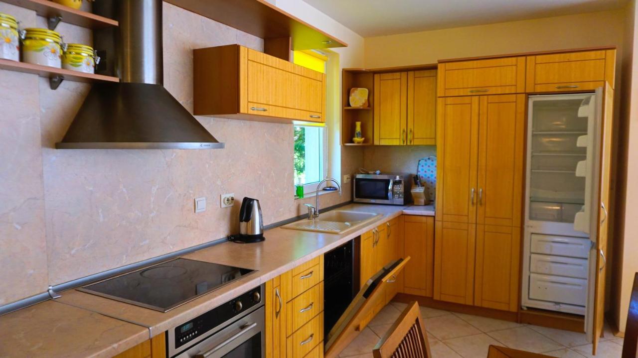 Вила Релакс - Villa Relax Sokolovo ภายนอก รูปภาพ