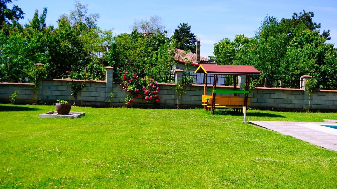 Вила Релакс - Villa Relax Sokolovo ภายนอก รูปภาพ