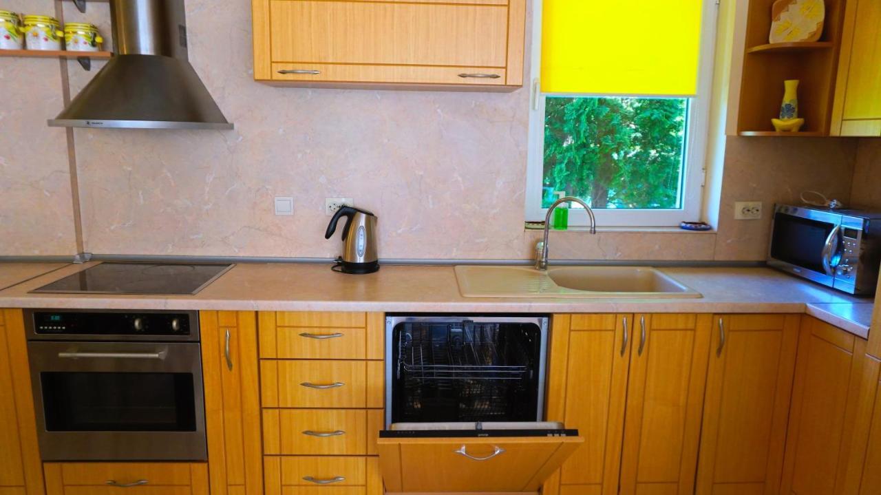 Вила Релакс - Villa Relax Sokolovo ภายนอก รูปภาพ